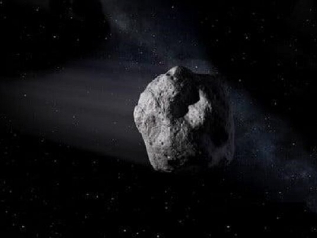 سیارکی به اندازه یک هواپیما از کنار زمین می‌گذرد