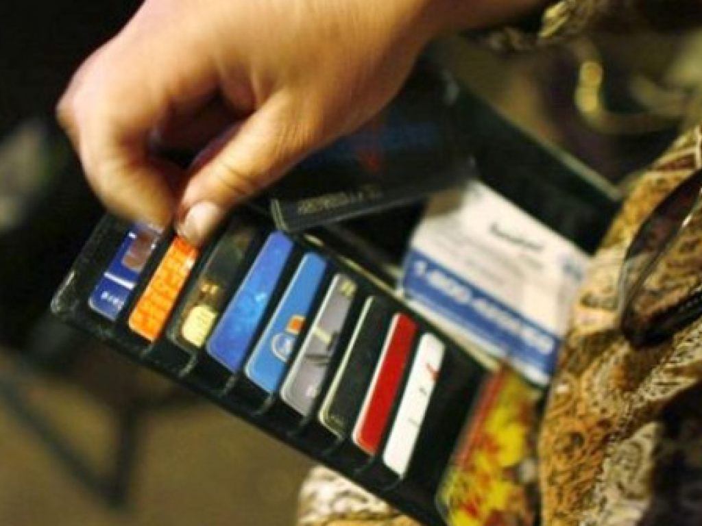 هشدار پلیس فتا البرز به اجاره کارت های بانکی